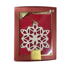 Lenox Annual 2007 Snow Fantasies Snowflake Christmas Tree Ornament Boxed Holiday
